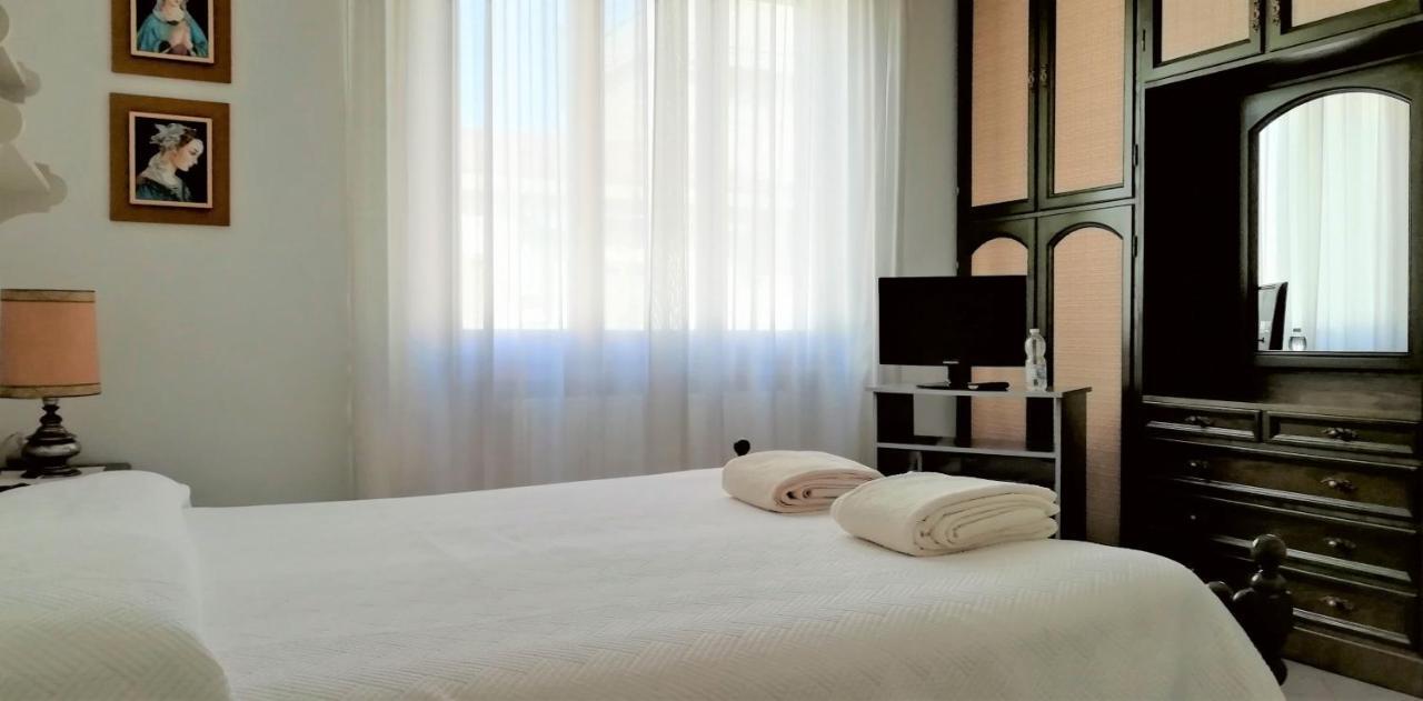 L'Alloggio Di Anna Maria Camera Con Bagno Privato Empoli Kültér fotó